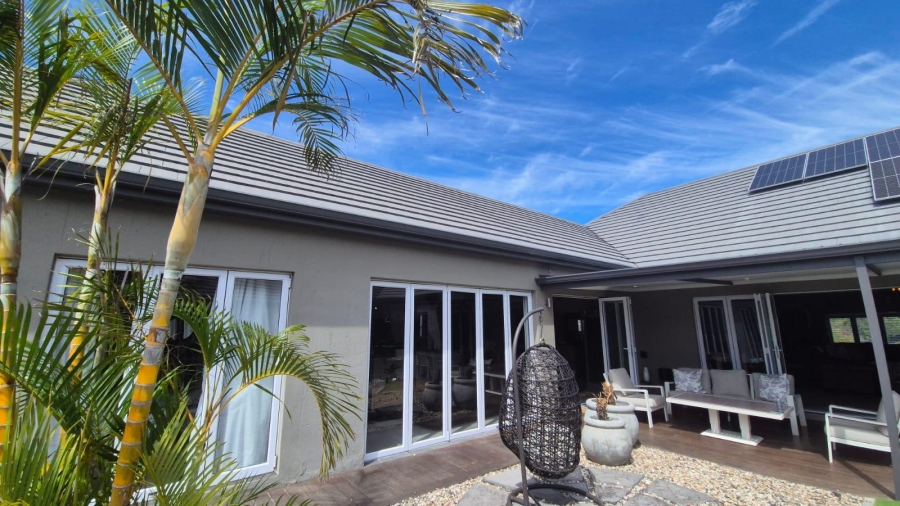 To Let 6 Bedroom Property for Rent in Num Num Cape Estate Western Cape